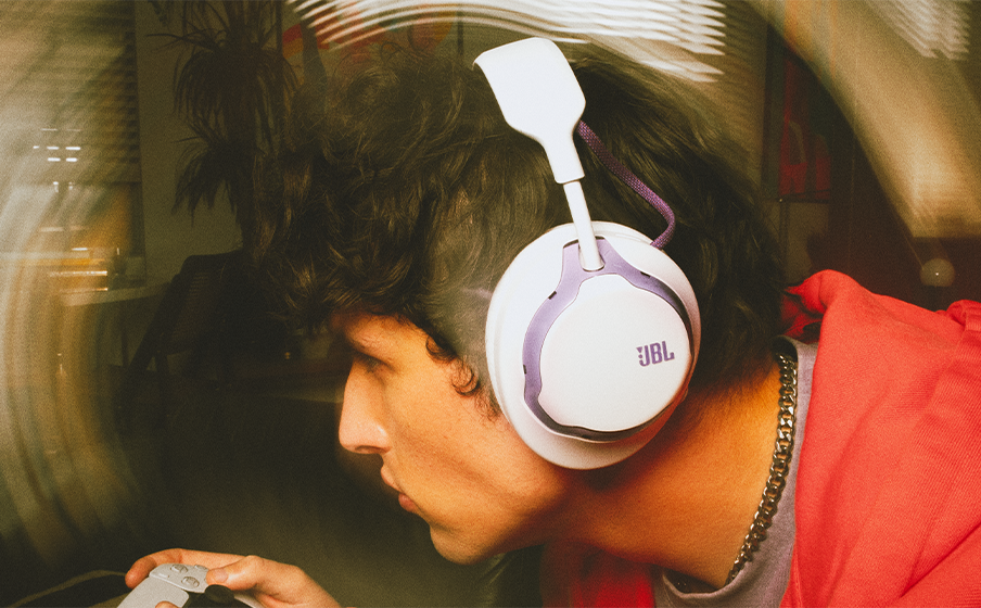 JBL Quantum 650 | Wireless multiplatform gaming headset