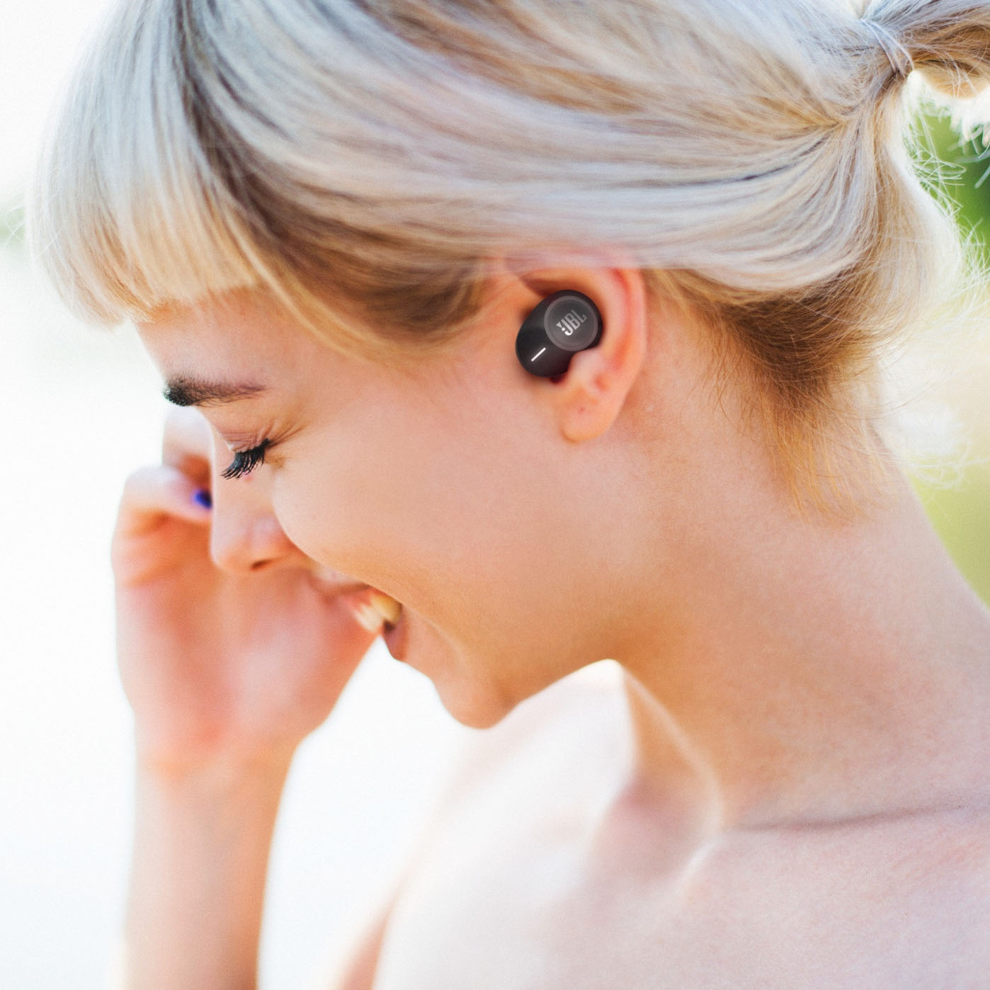thumbnail JBL Wireless Earbuds