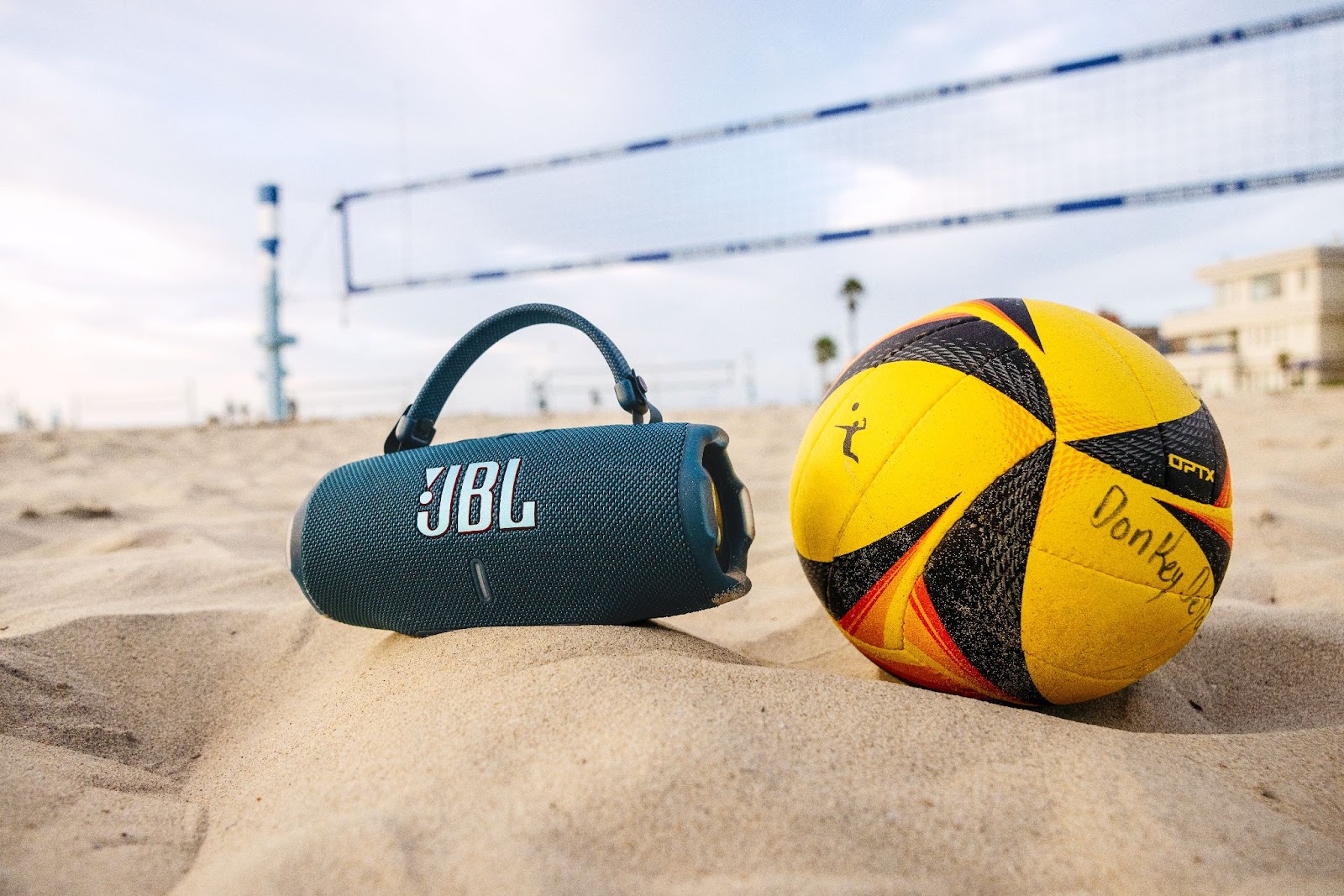 Why JBL Charge 6 and Flip 7 Are the Best Outdoor Speakers for Any Adventure