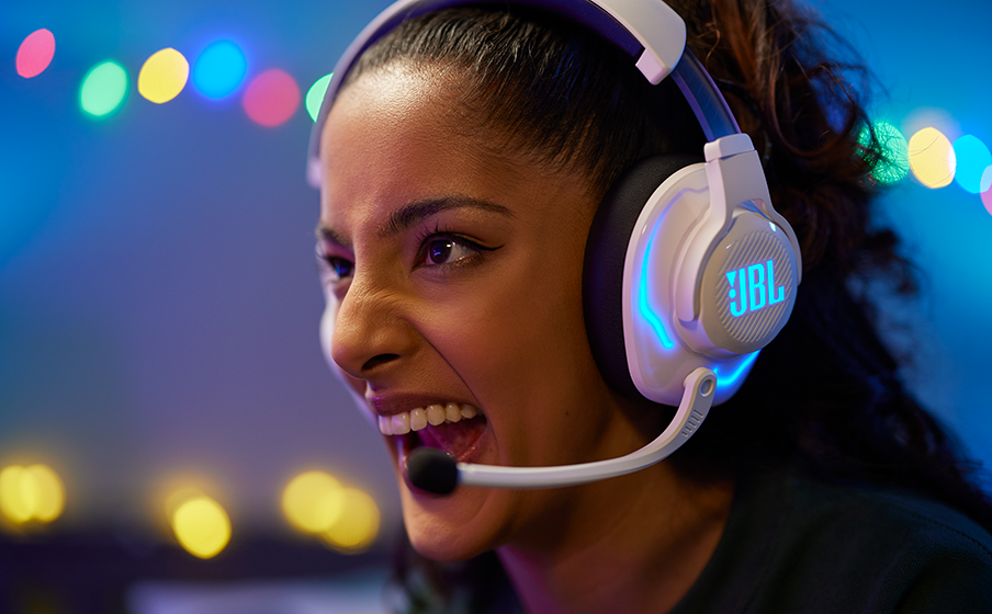Be at the center of the game with Hi-Res certified JBL QuantumSOUND Signature