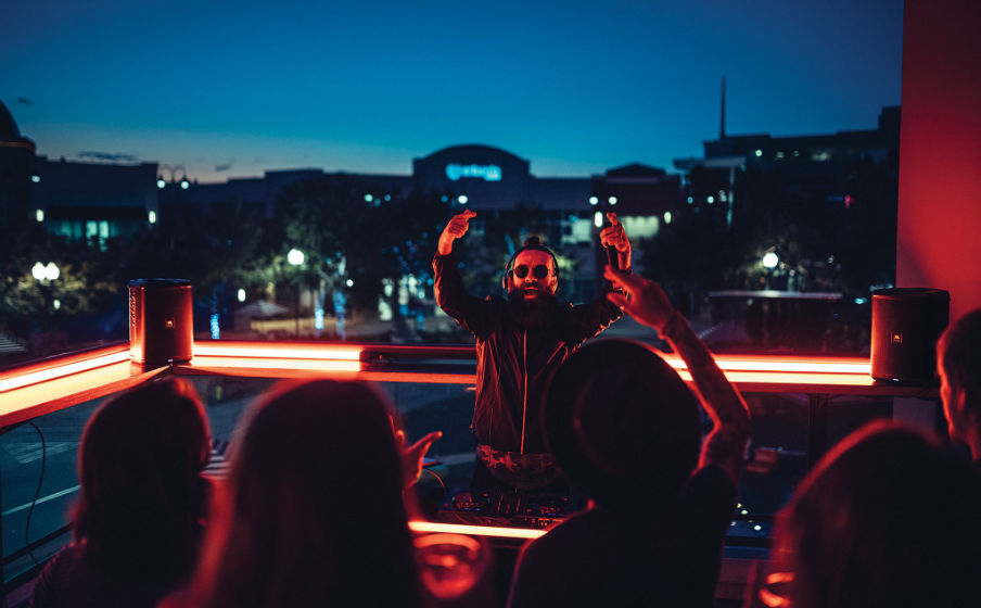 Bluetooth&reg; Audio Streaming and Control